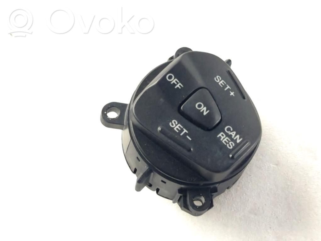 Boutons / interrupteurs volant   AB399E740AA