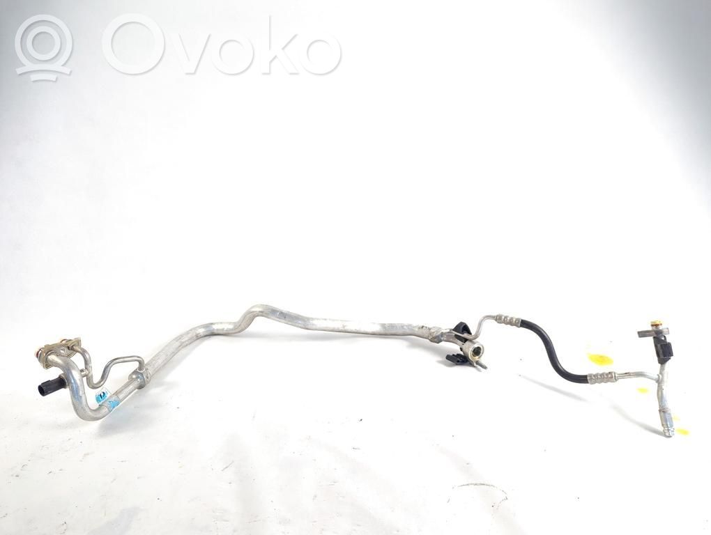 Ford Focus Ilmastointilaitteen putki (A/C) 