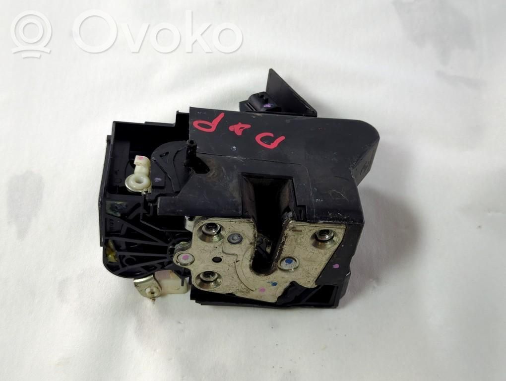 Etuoven lukko   825028727R