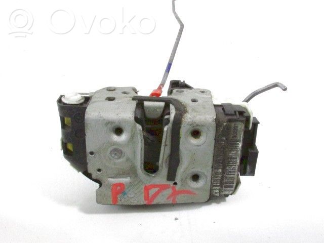 Priekšpusē slēdzene   K04589414AG