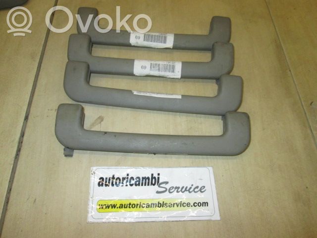 Audi A8 S8 D2 4D Maniglia interna tetto anteriore