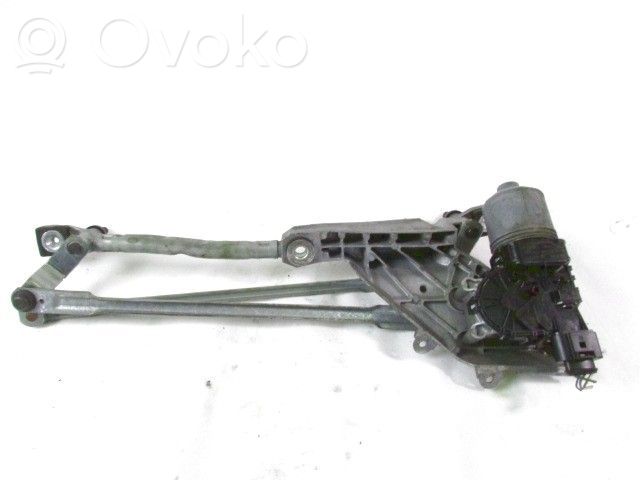 Motor del limpiaparabrisas   8A6117B571AA