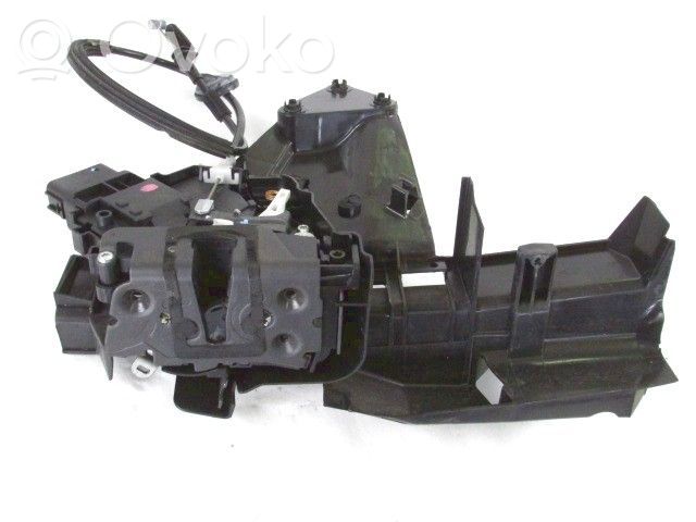 Ford Focus Aizmugurē slēdzene 