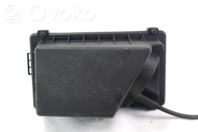 Ford Focus Air filter box 