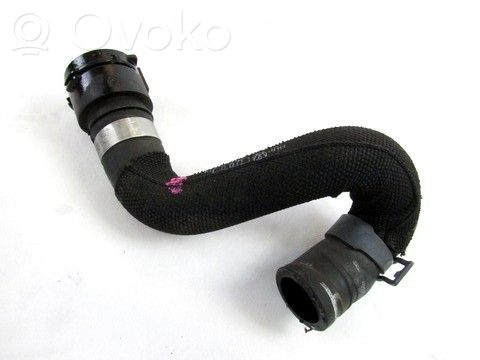 Audi A4 S4 B8 8K Tubo flessibile del liquido di raffreddamento del motore