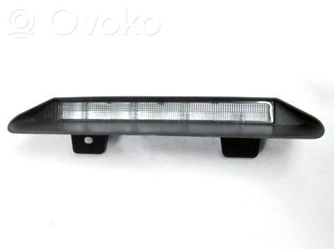Renault Twingo III Lampă frână centrală 