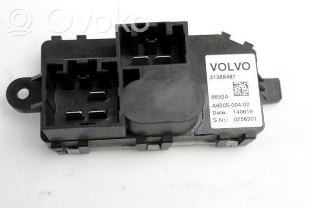 Volvo V40 Rezystor / Opornik dmuchawy nawiewu 