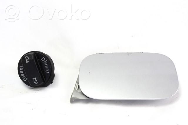 Audi A4 S4 B6 8E 8H Sportello del serbatoio del carburante 