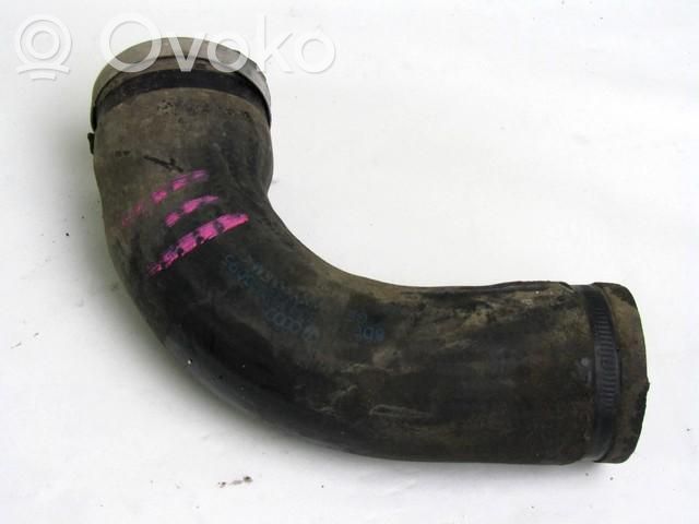Volkswagen PASSAT B5 Furtun/conductă intercooler 