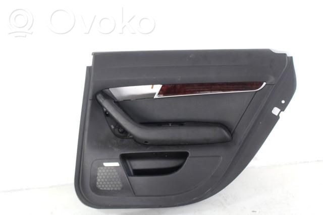 Audi A6 S6 C6 4F Rivestimento del pannello della portiera posteriore 