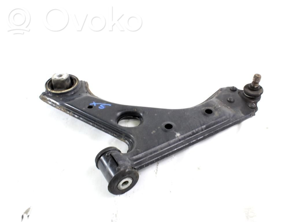 Fiat Punto Evo Basculă inferioară față 