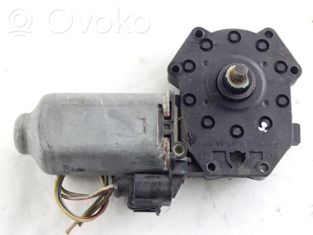 Fiat 500 Cinquecento Silniczek podnoszenia szyby drzwi tylnych 