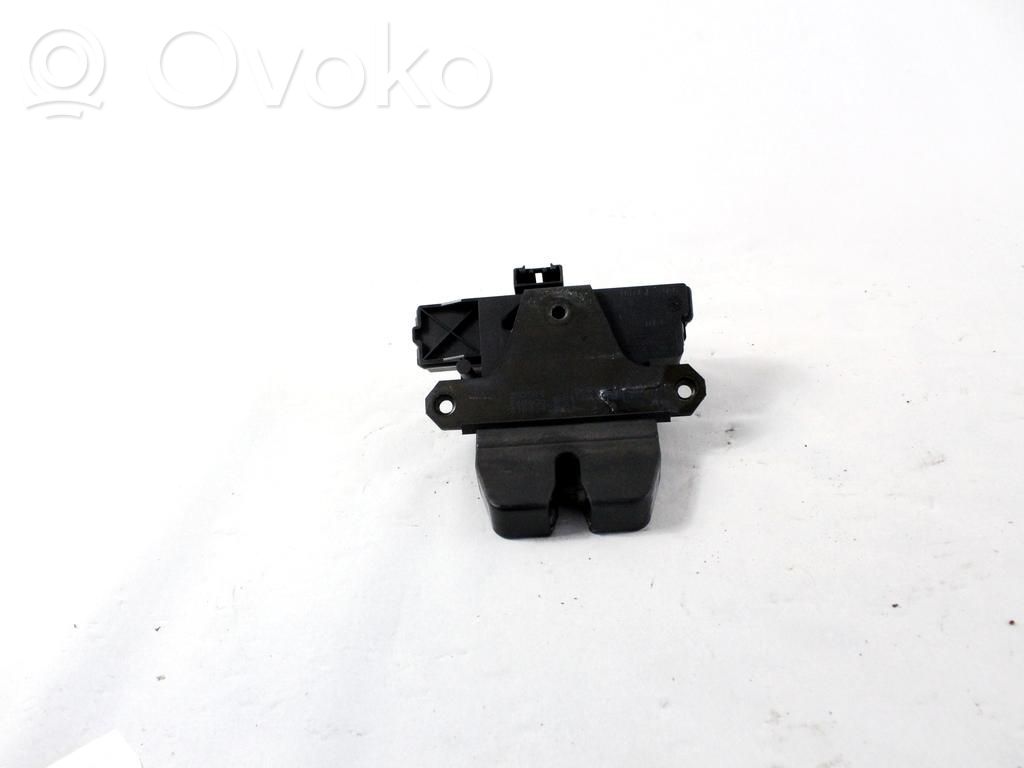 Volvo V50 Serrure verrouillage de coffre/hayon