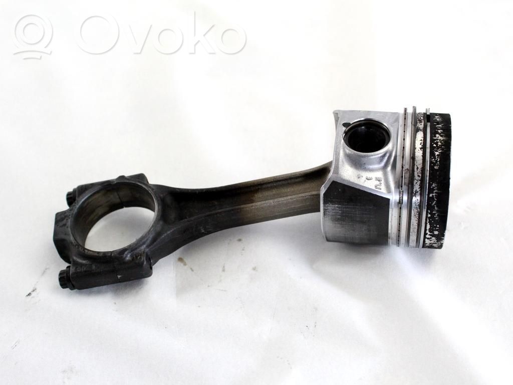 Pistón con biela   04L107065AR