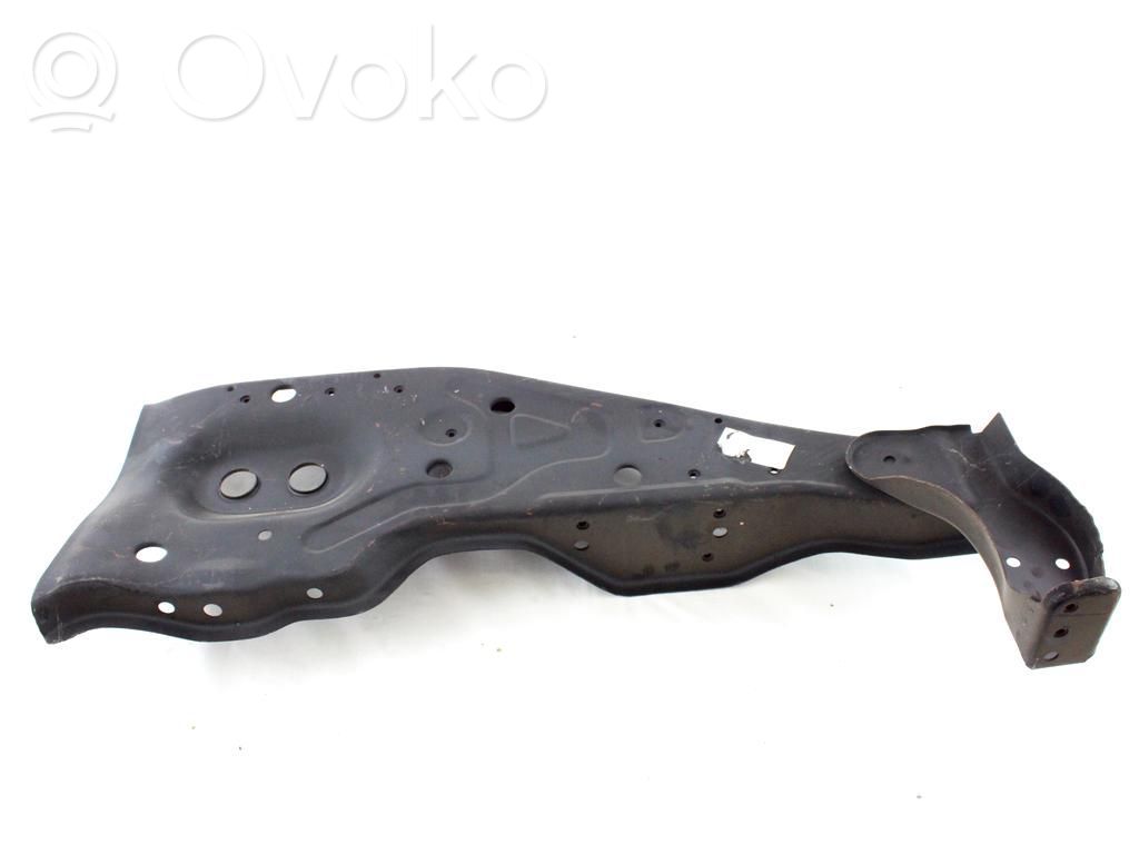 Auton rungon sivu   46773442