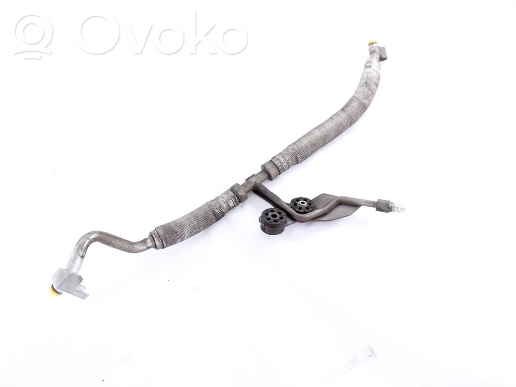 BMW 5 E60 E61 Ilmastointilaitteen putki (A/C) 