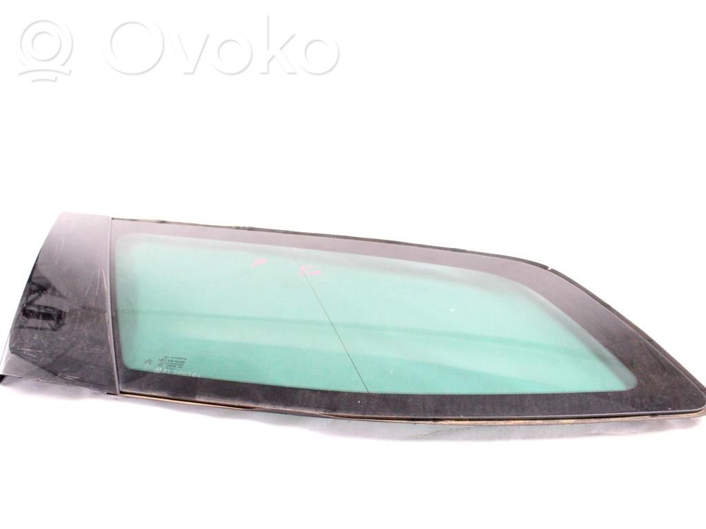 Citroen C5 Rear side window 