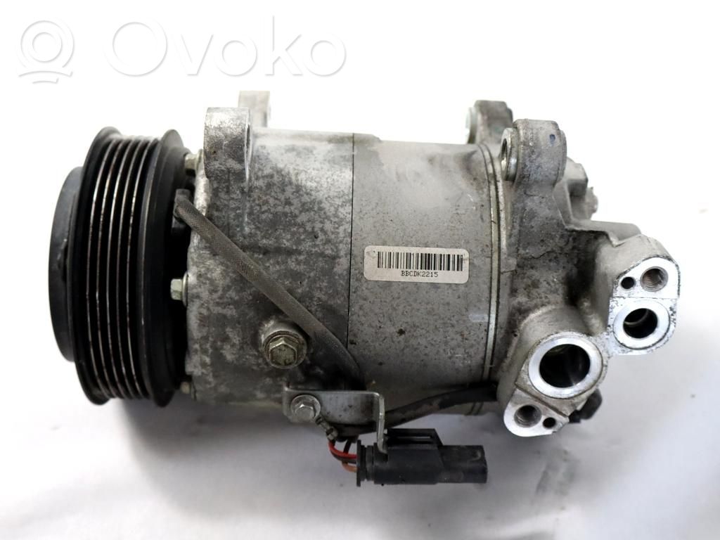 BMW X1 F48 F49 Compressore aria condizionata (A/C) (pompa)
