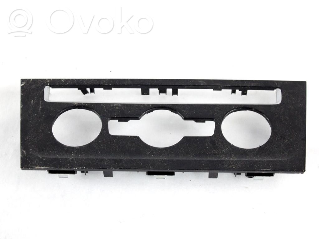 Volkswagen Golf VII Moldura del panel 
