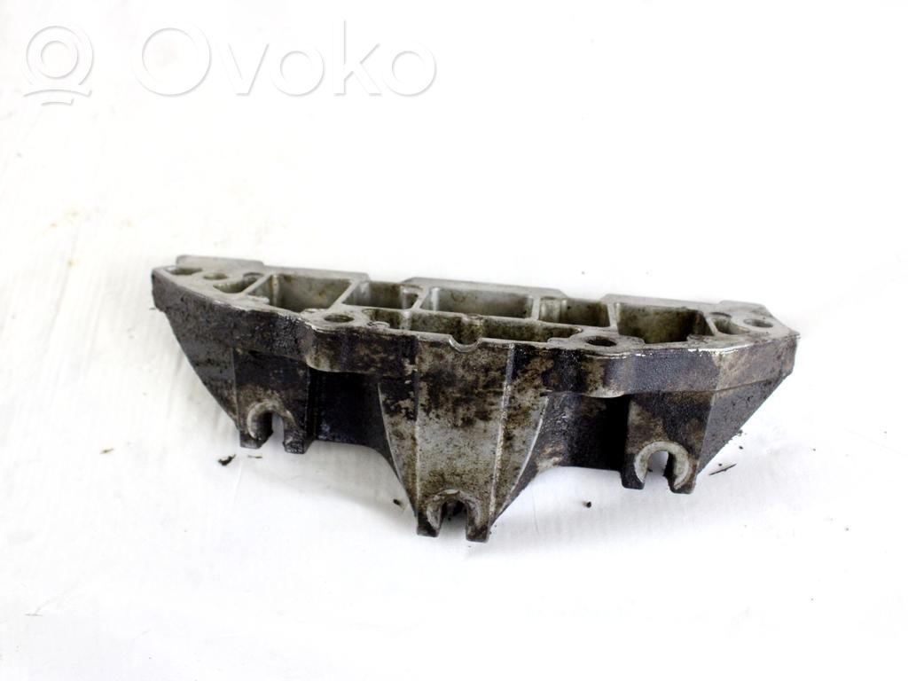 Dodge Journey Engine mounting bracket 