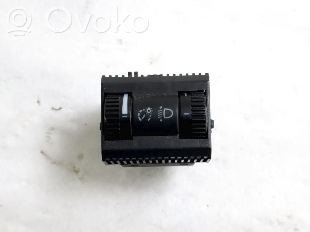 Comutator control nivel faruri   6R0941333