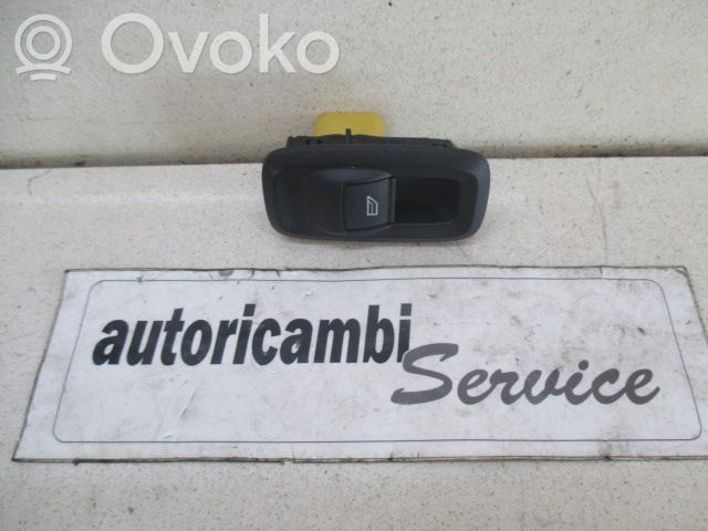 Ford Fiesta Electric window control switch 