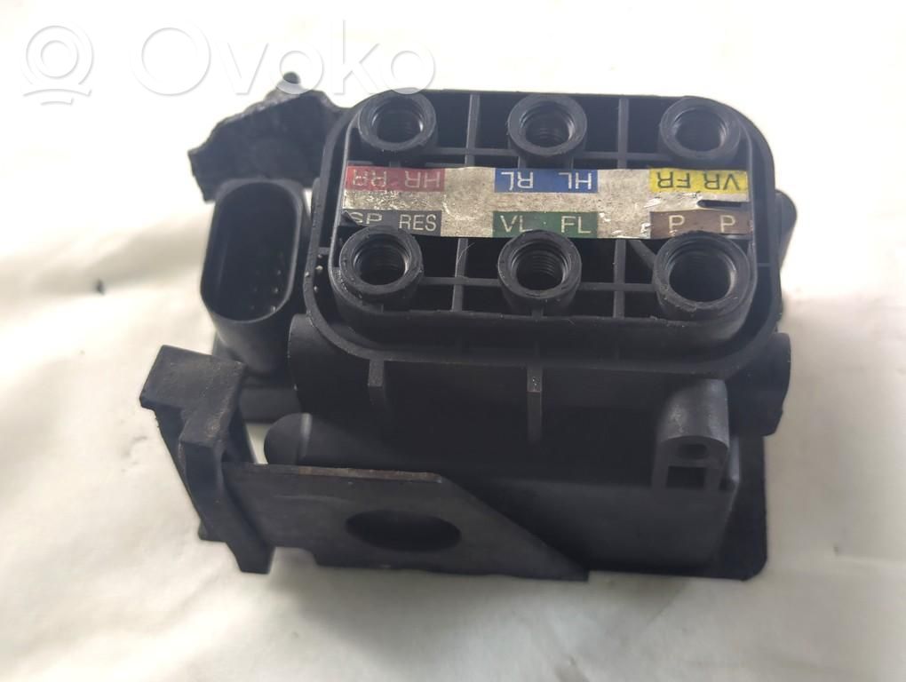 Electroválvula del turbo   A2123200358