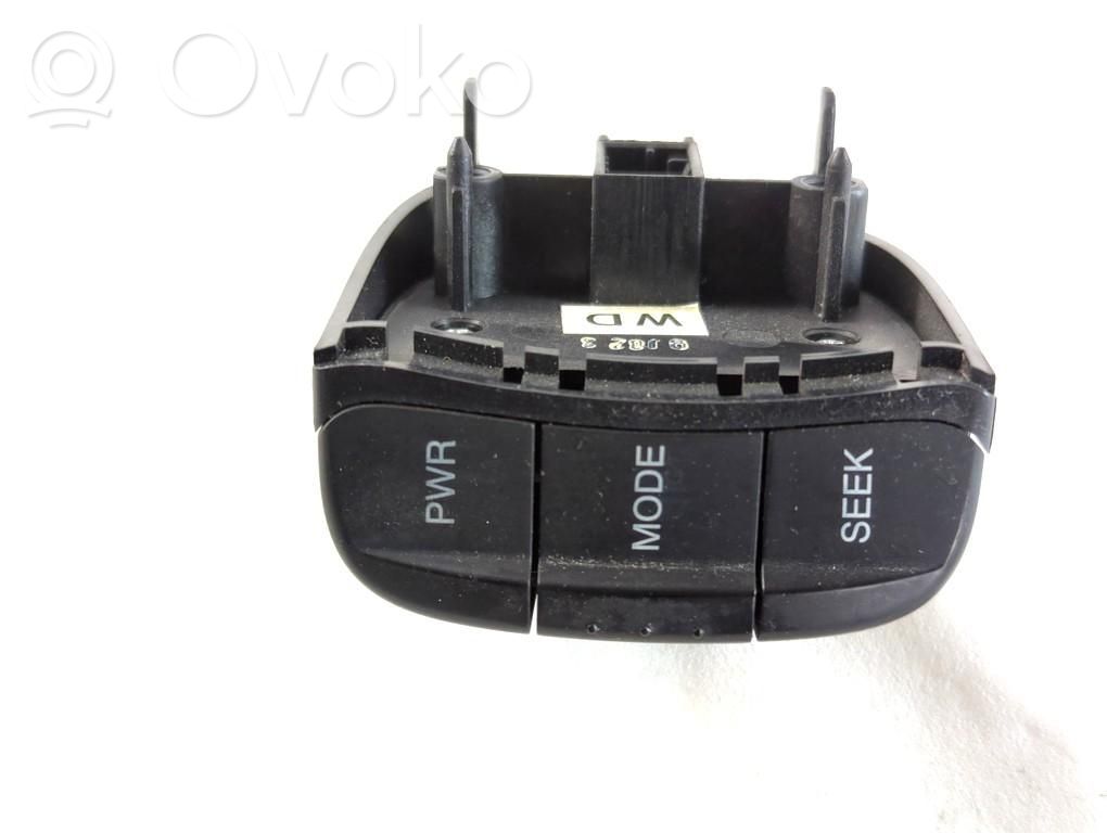 Chevrolet Aveo Boutons / interrupteurs volant 
