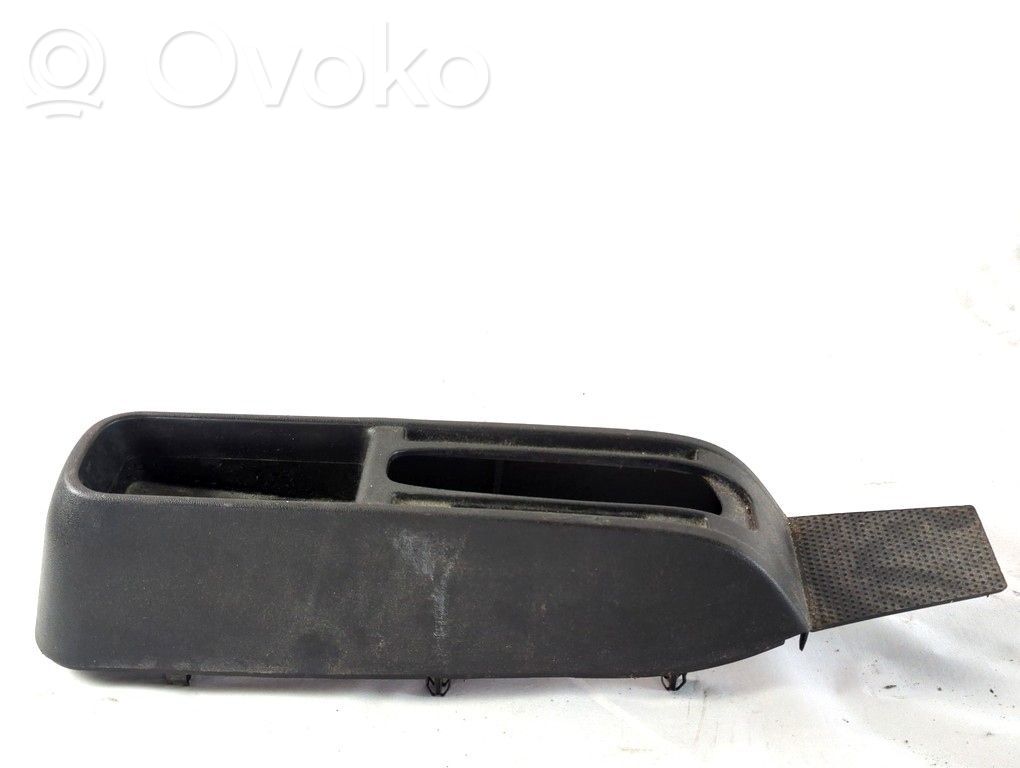 Fiat Grande Punto Altri elementi della console centrale (tunnel) 