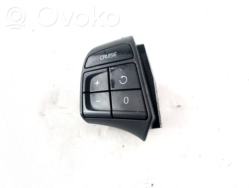 Volvo V50 Przełącznik / Przycisk kierownicy 