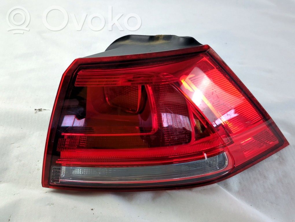 Takavalot   5G0945096M