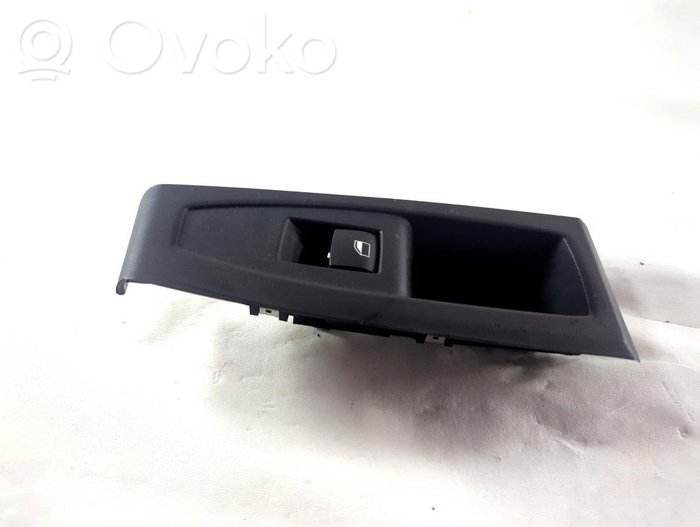 BMW 2 F45 Interruttore di controllo dell’alzacristalli elettrico