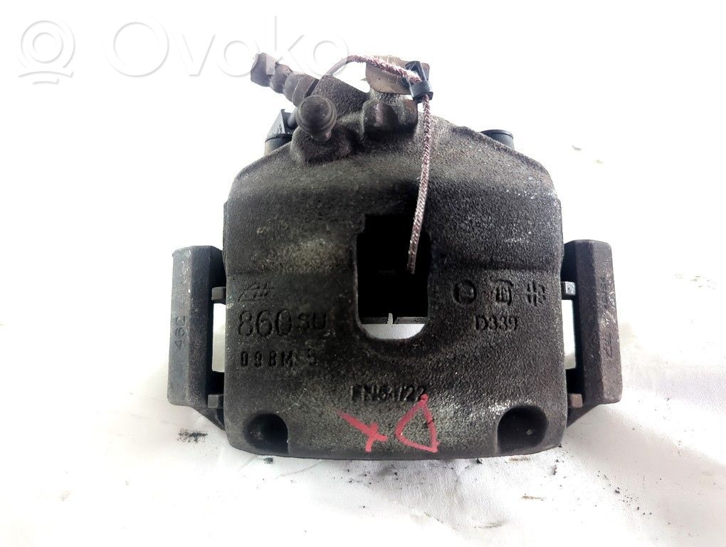 Etujarrusatula   77365759