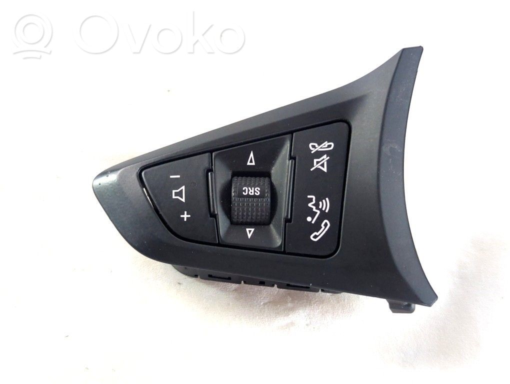Boutons / interrupteurs volant   13439133