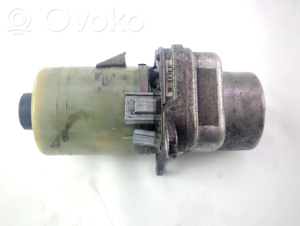 Ford Focus Ohjaustehostimen pumppu 