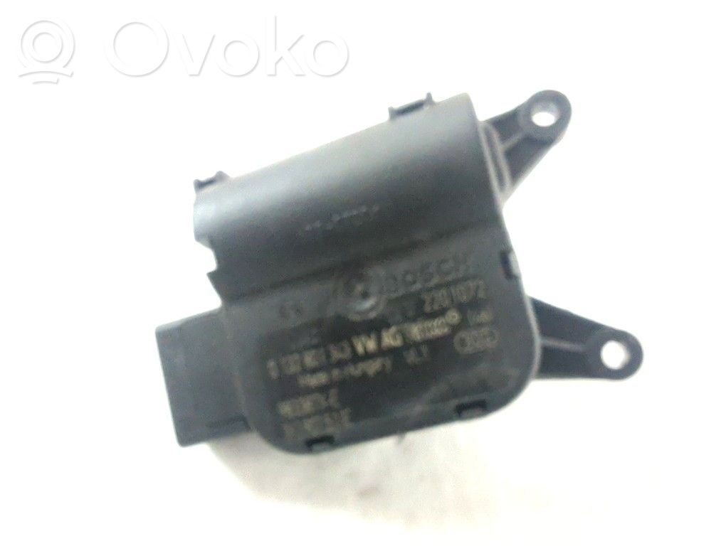 Audi A3 S3 8P Silniczek nagrzewnicy