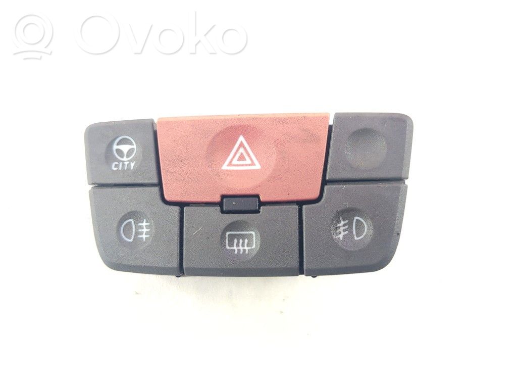 Fiat Panda II Botón interruptor de luz de peligro 