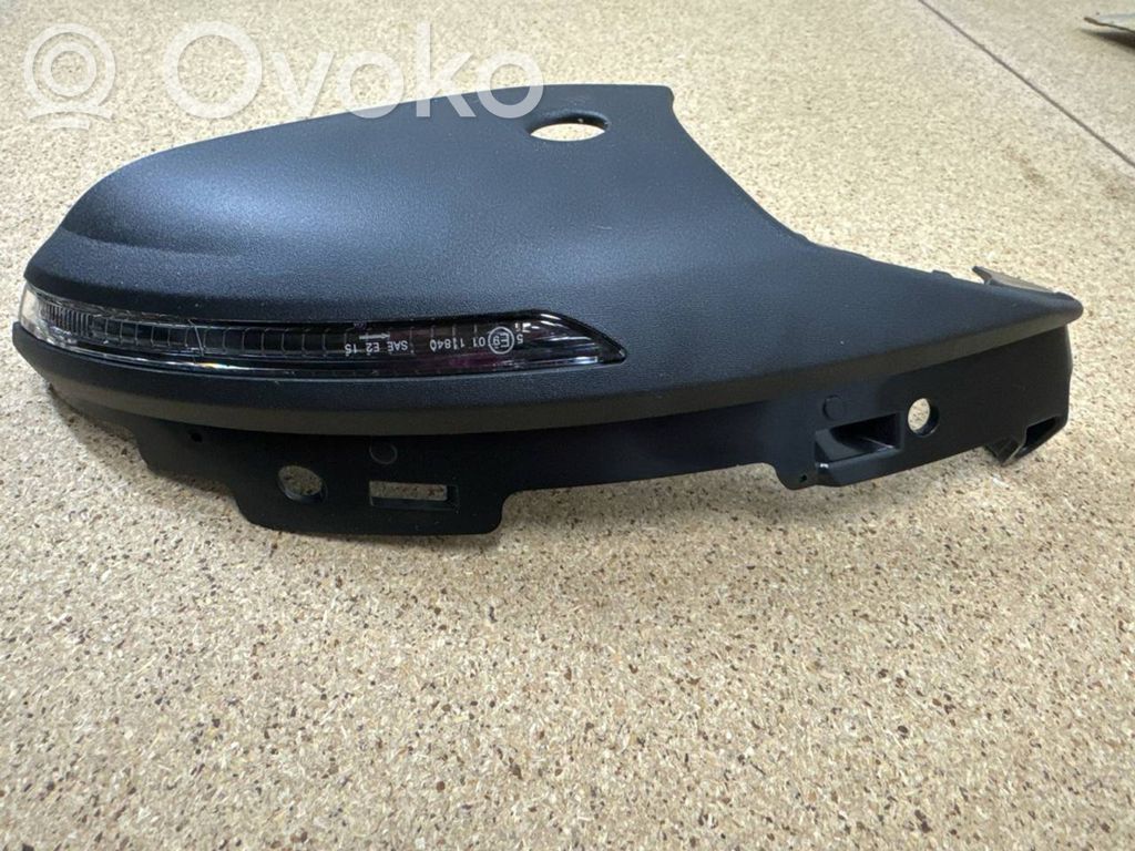 Renault Megane IV Kunststoffverkleidung Außenspiegel 