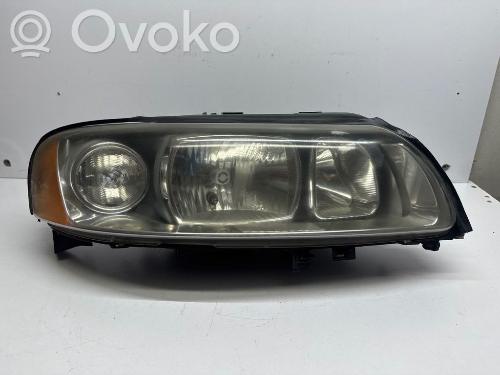 Phare frontale   30698836,89900266,P2004V70