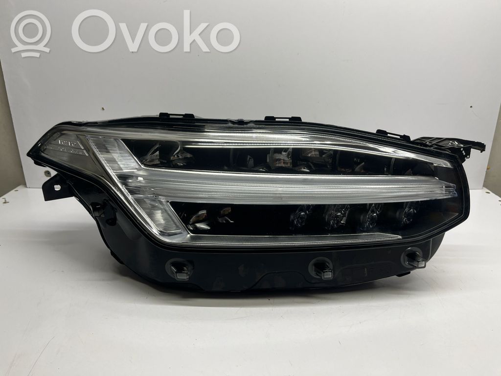 Volvo XC90 Scheinwerfer 