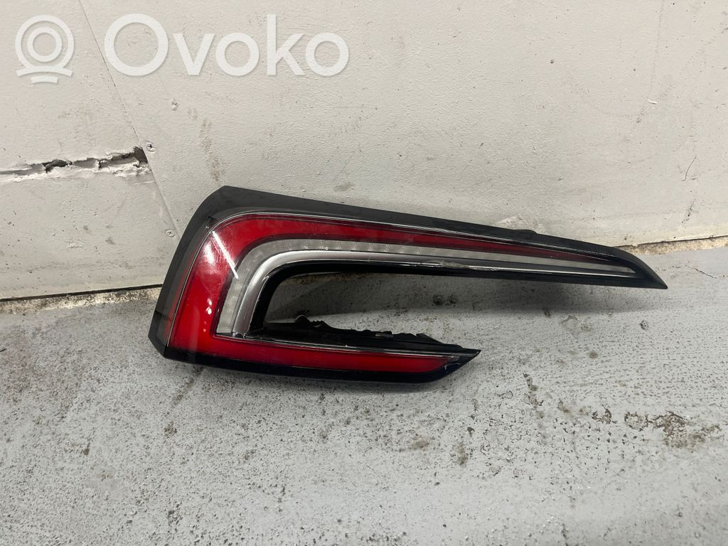 Tesla Model 3 Takavalot 