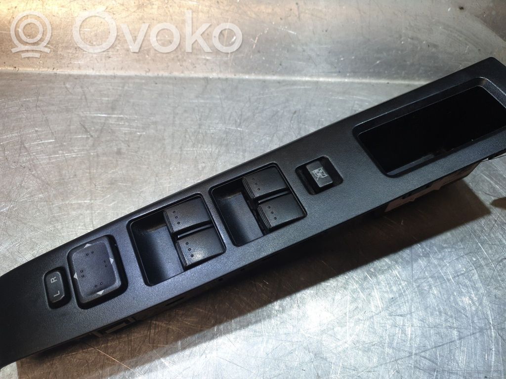 Electric window control switch   CC2966350A