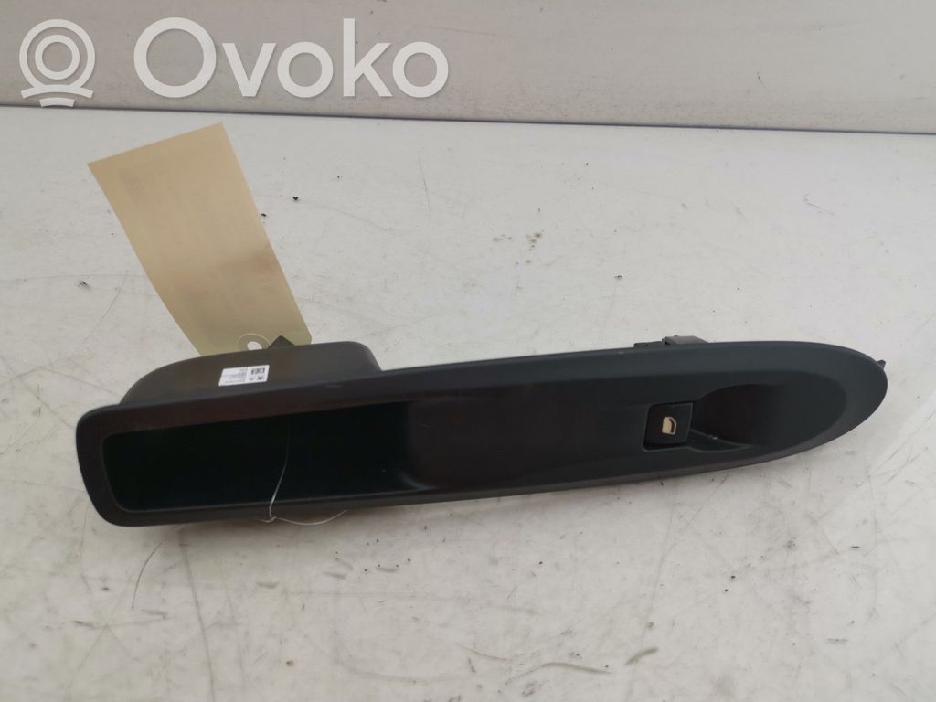 Electric window control switch   6490JY
