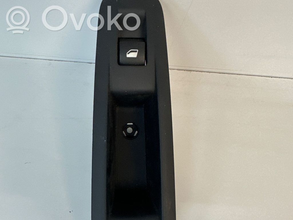 Peugeot 308 Electric window control switch 