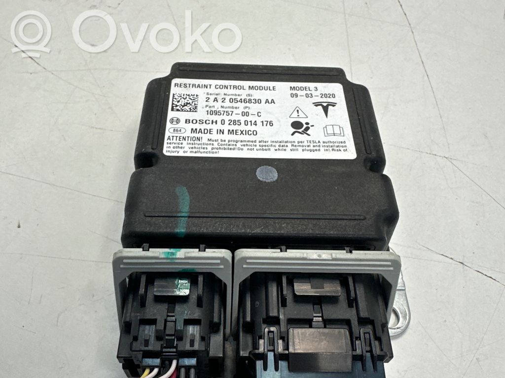 Tesla Model Y Airbag control unit/module 