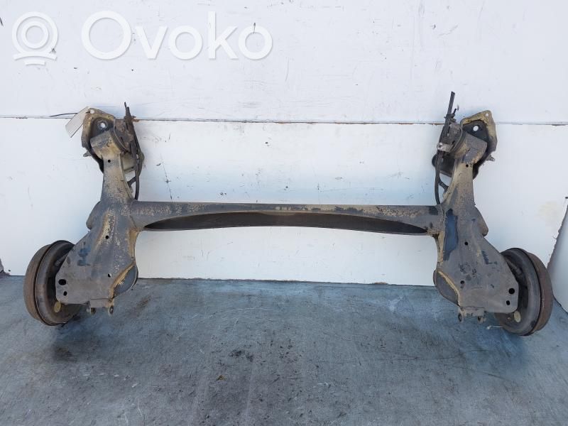 Opel Corsa D Eje trasero 