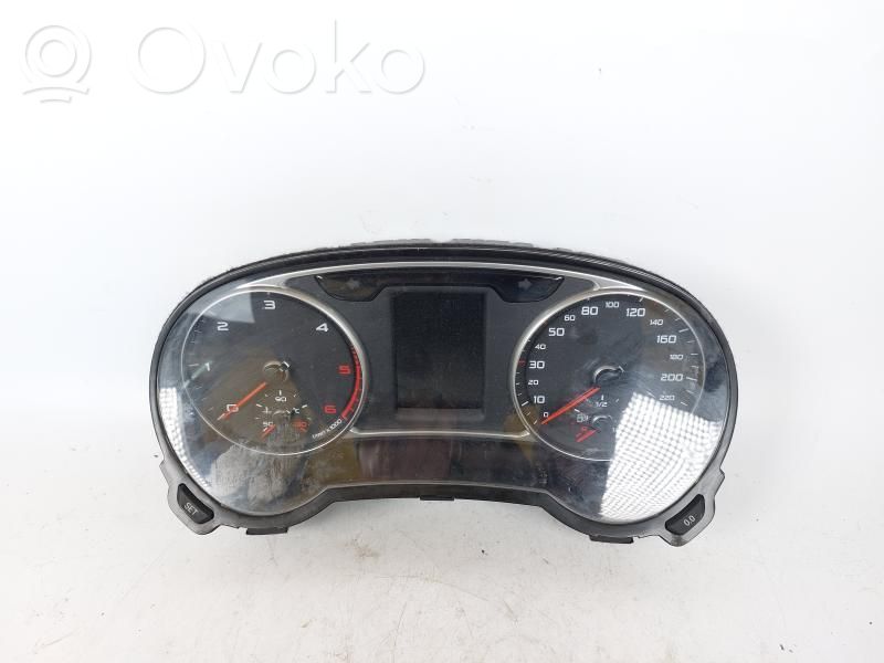 Audi A1 Speedometer (instrument cluster) 