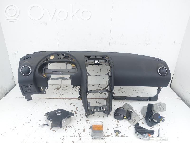 Nissan Qashqai Zestaw poduszek powietrznych z panelem 