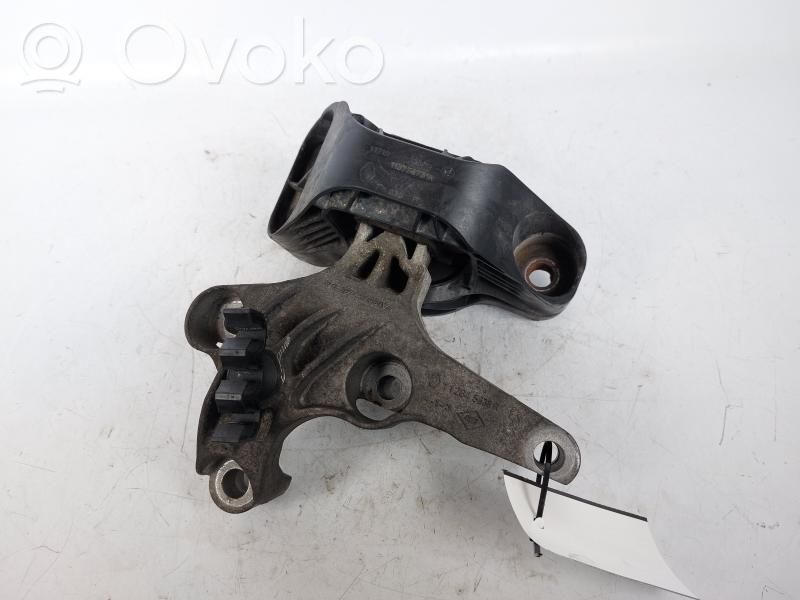Renault Clio IV Engine mount bracket 