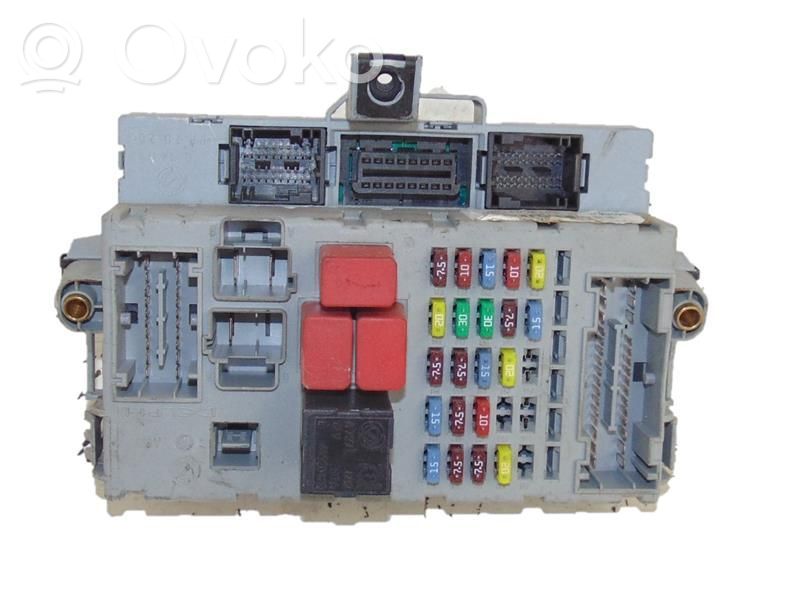 Lancia Ypsilon Fuse module 